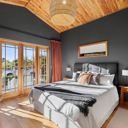 Supplejack Gardens Villa Upper Moutere Bagian luar foto