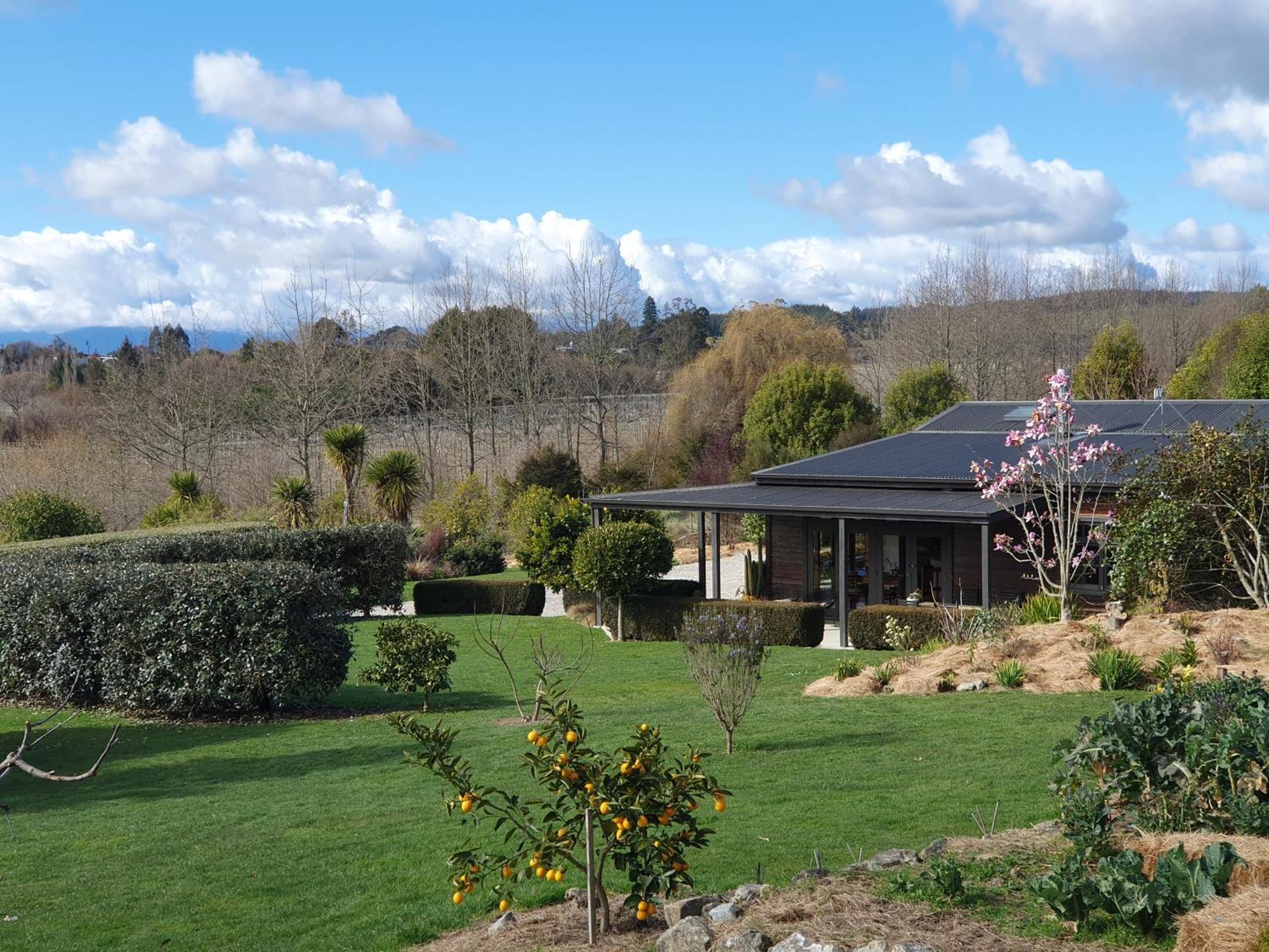 Supplejack Gardens Villa Upper Moutere Bagian luar foto